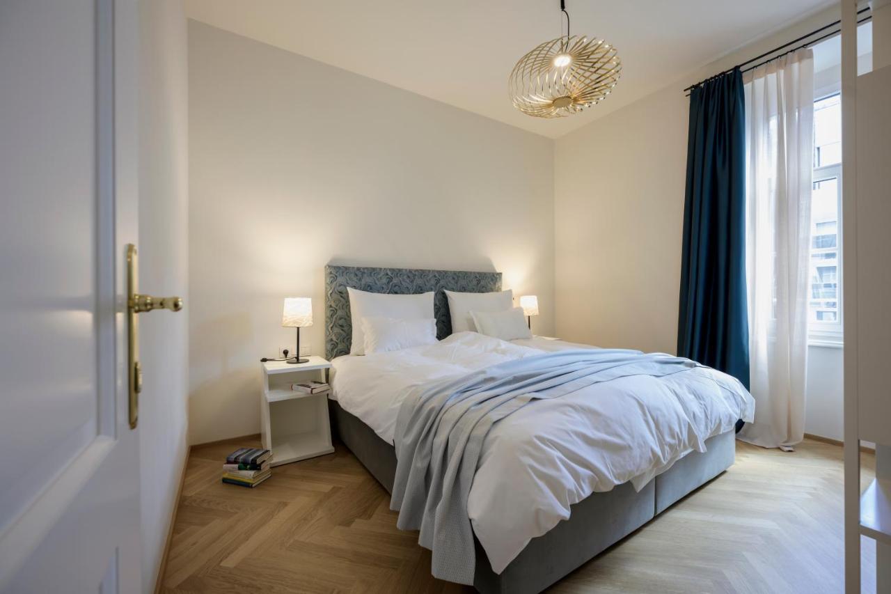 Hotel Bruneck Design-Apartments Екстер'єр фото